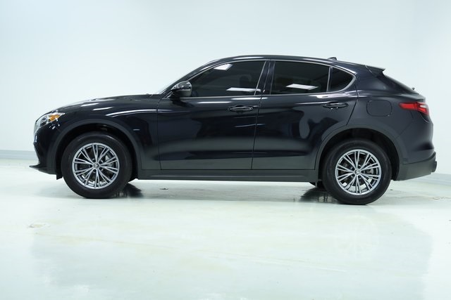 2023 Alfa Romeo Stelvio Sprint 4