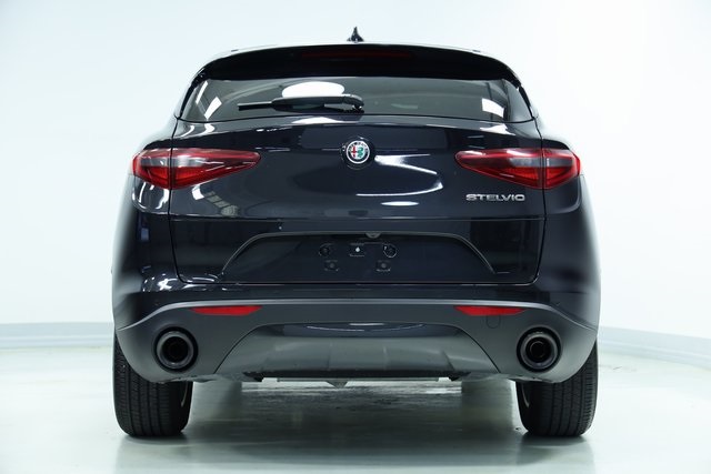 2023 Alfa Romeo Stelvio Sprint 6