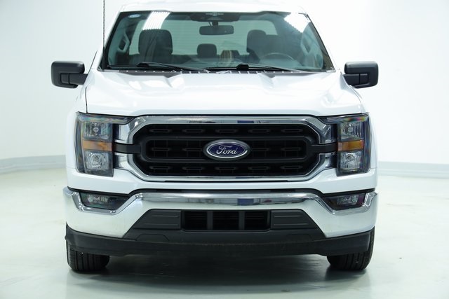 2023 Ford F-150 XLT 2