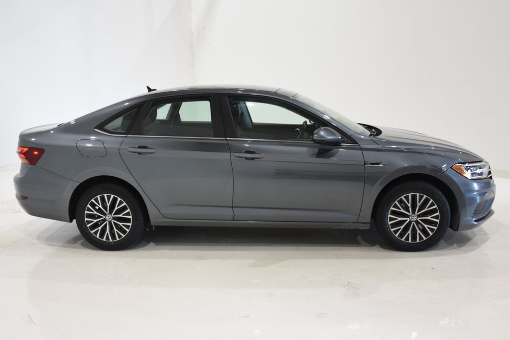 2019 Volkswagen Jetta SEL 3