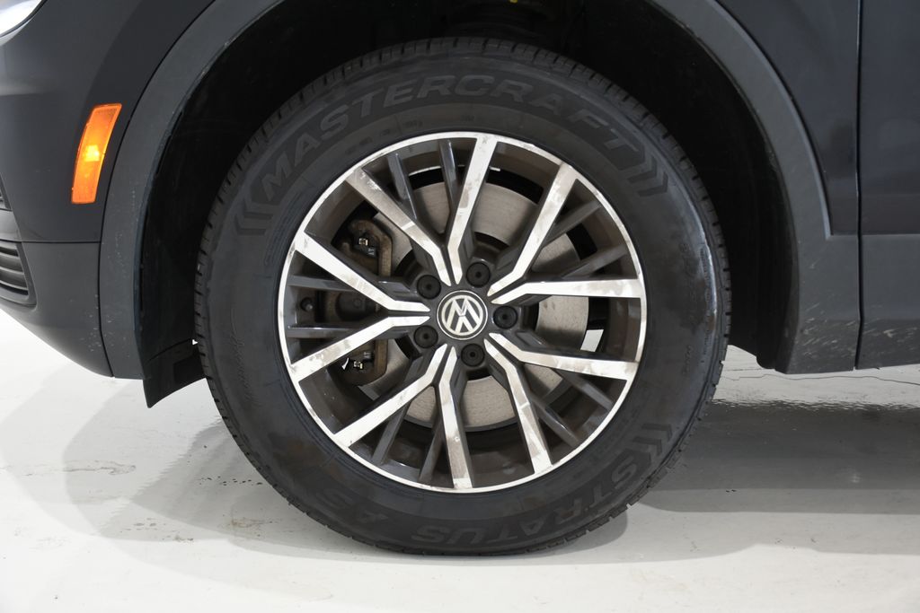 2020 Volkswagen Tiguan 2.0T SE 6
