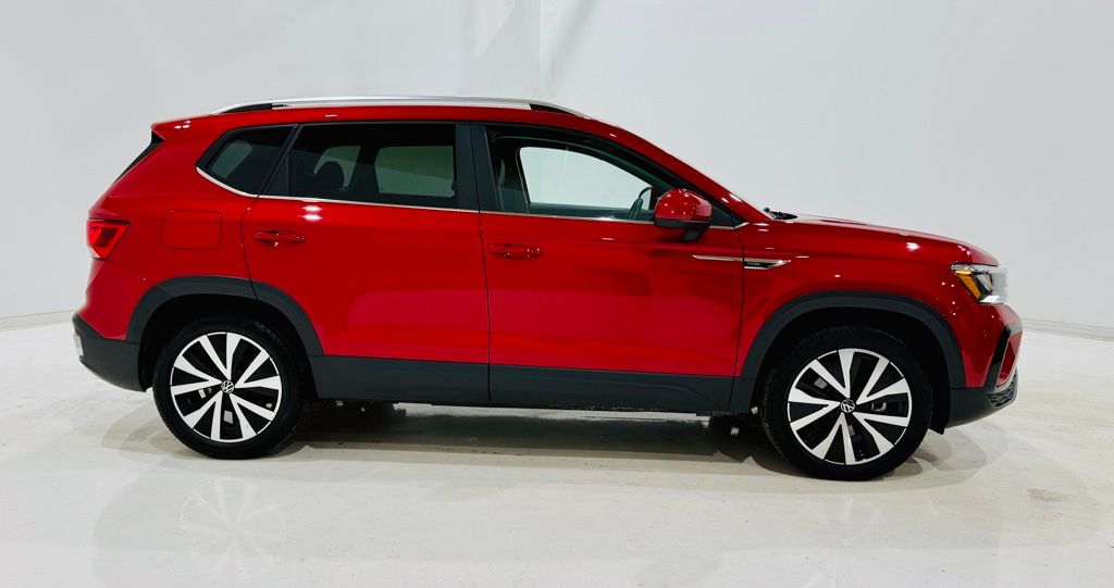 2022 Volkswagen Taos 1.5T SE 3