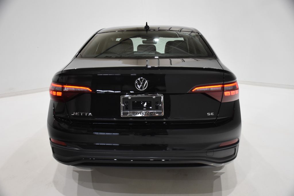 2024 Volkswagen Jetta 1.5T SE 4