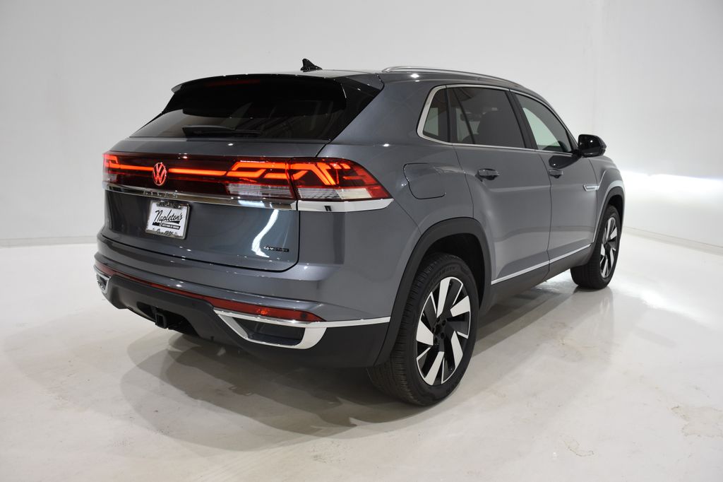 2025 Volkswagen Atlas Cross Sport 2.0T SEL 4