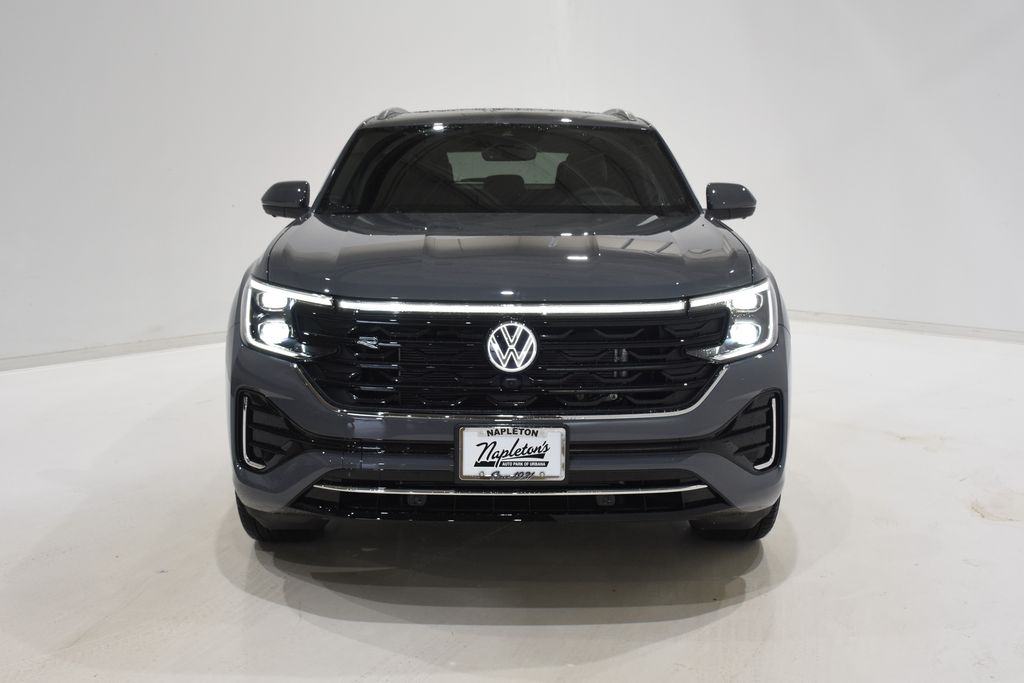 2025 Volkswagen Atlas Cross Sport 2.0T SEL Premium R-Line 2