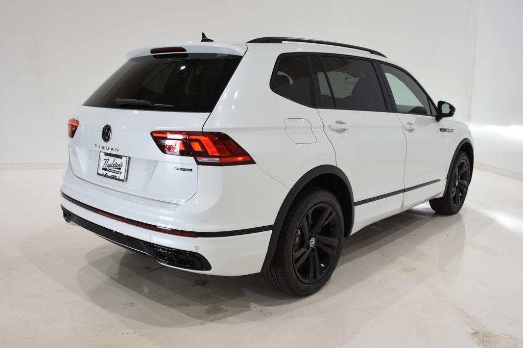 2024 Volkswagen Tiguan 2.0T SE R-Line Black 4