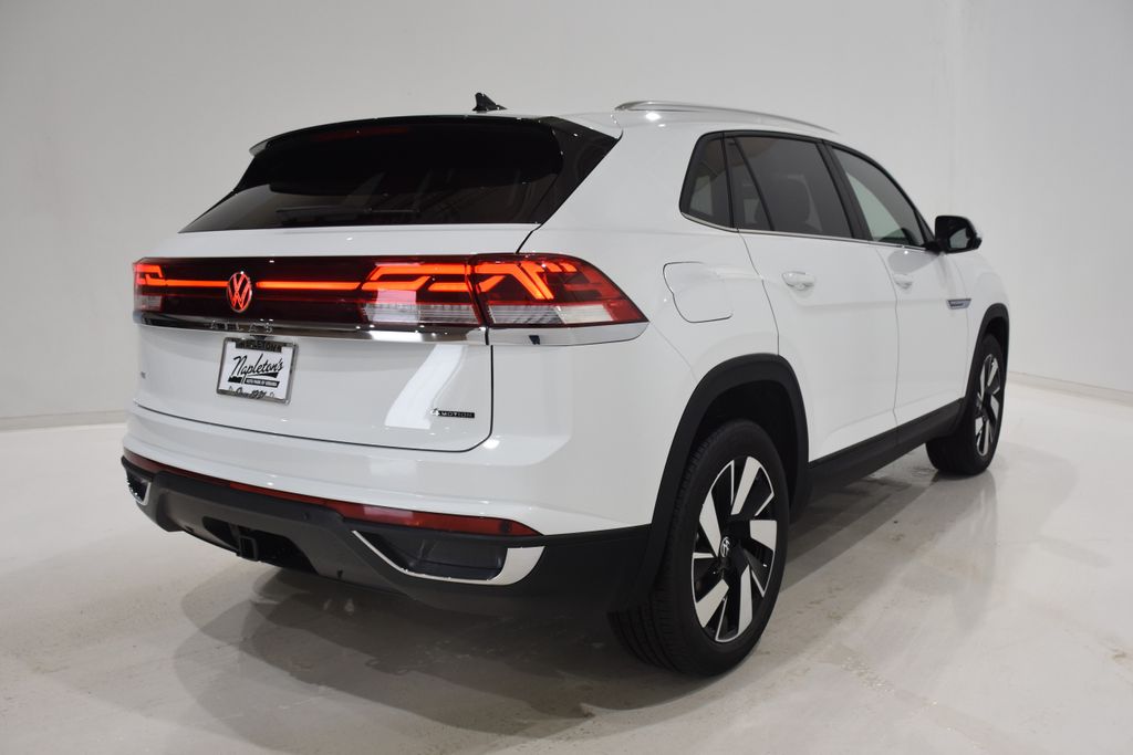 2025 Volkswagen Atlas Cross Sport 2.0T SE w/Technology 4