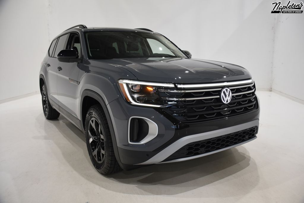 2025 Volkswagen Atlas Peak Edition 1