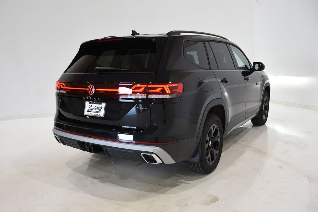 2024 Volkswagen Atlas 2.0T Peak Edition SE w/Technology 4