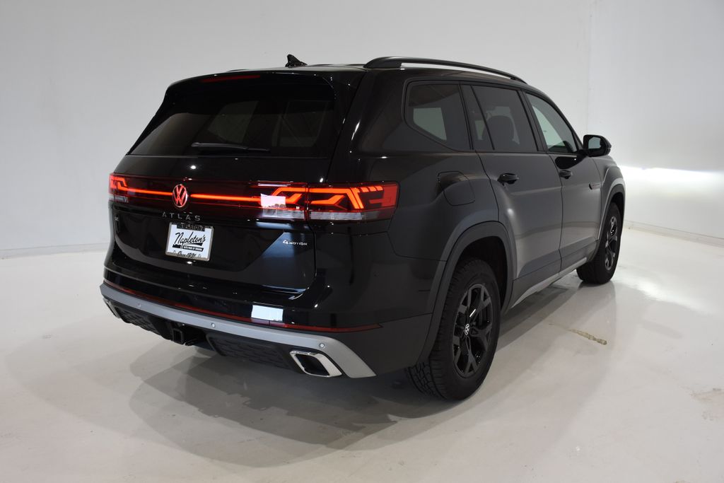 2024 Volkswagen Atlas 2.0T Peak Edition SE w/Technology 4