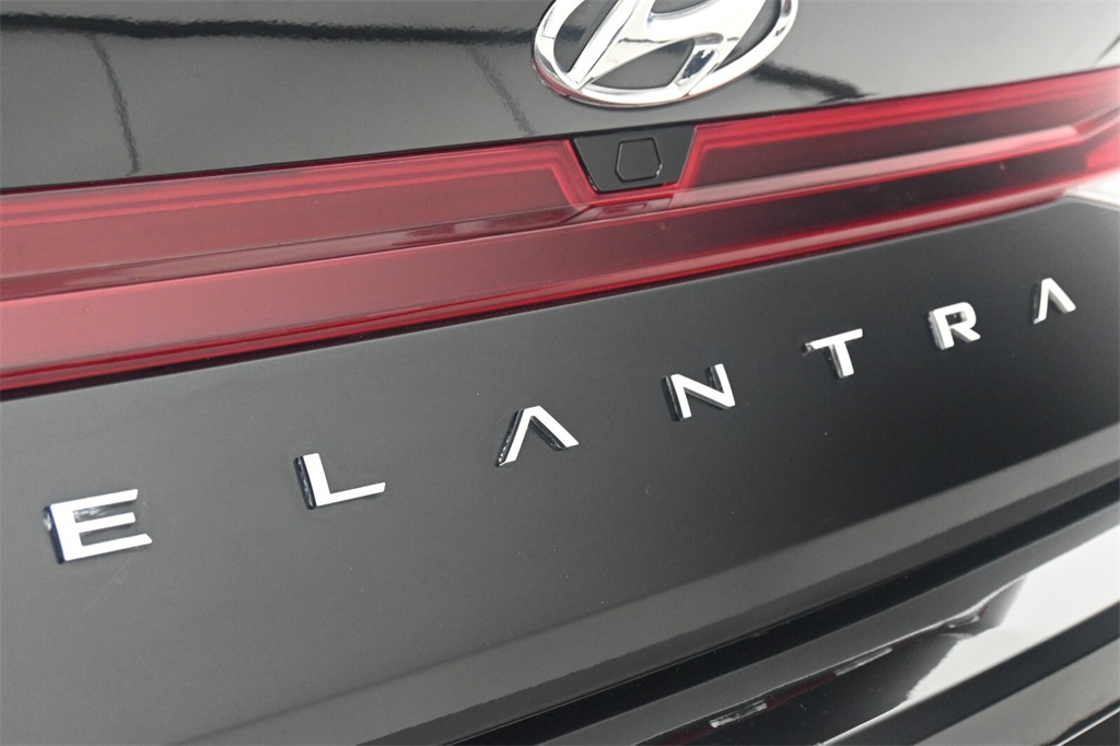 2022 Hyundai Elantra SEL 8