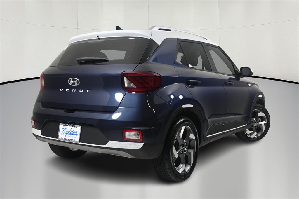 2022 Hyundai Venue Limited 7