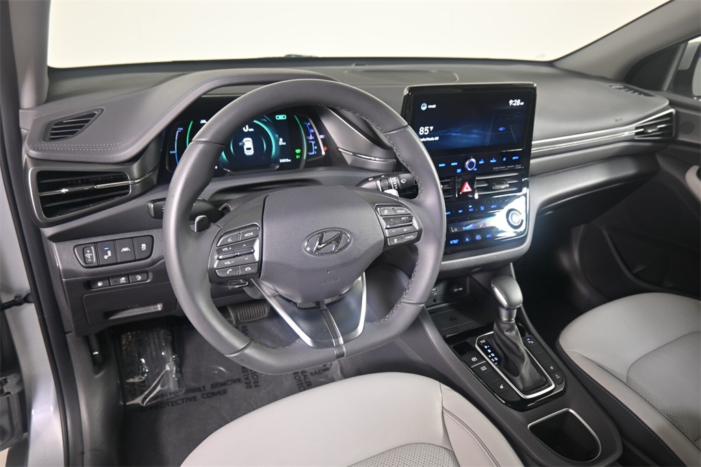 2021 Hyundai Ioniq Plug-In Hybrid Limited 9