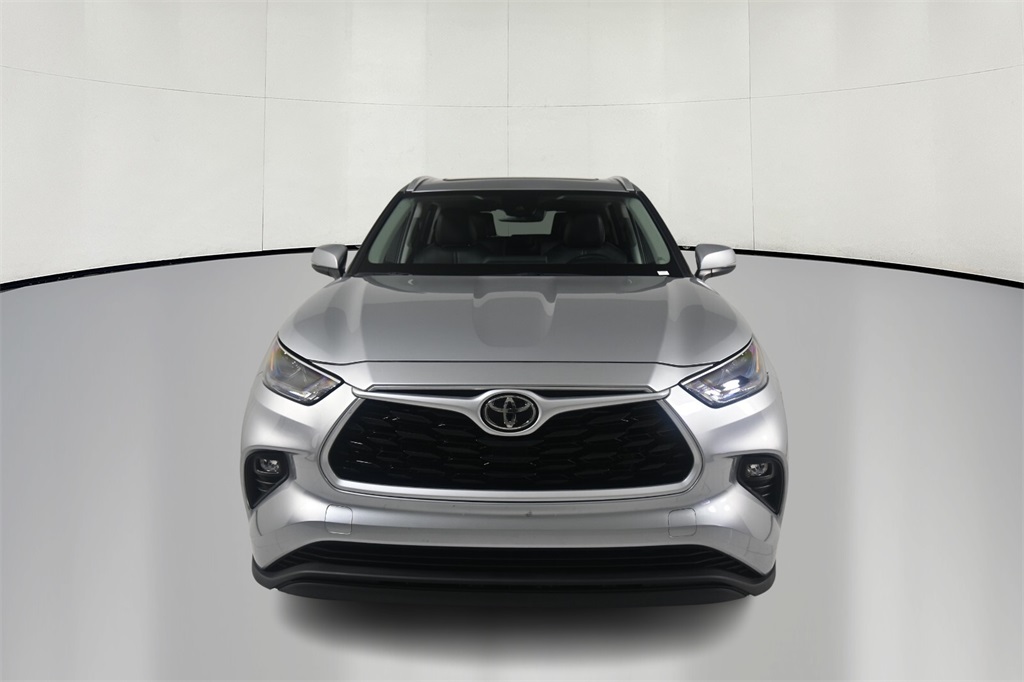 2023 Toyota Highlander L 2