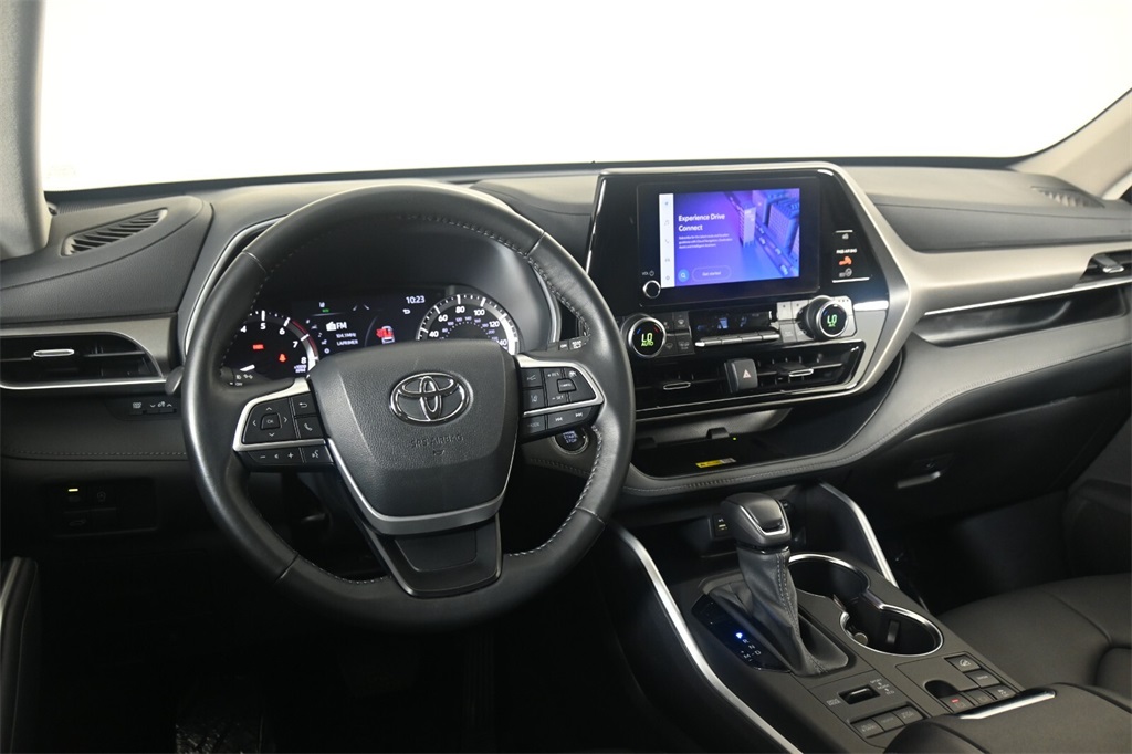 2023 Toyota Highlander L 11