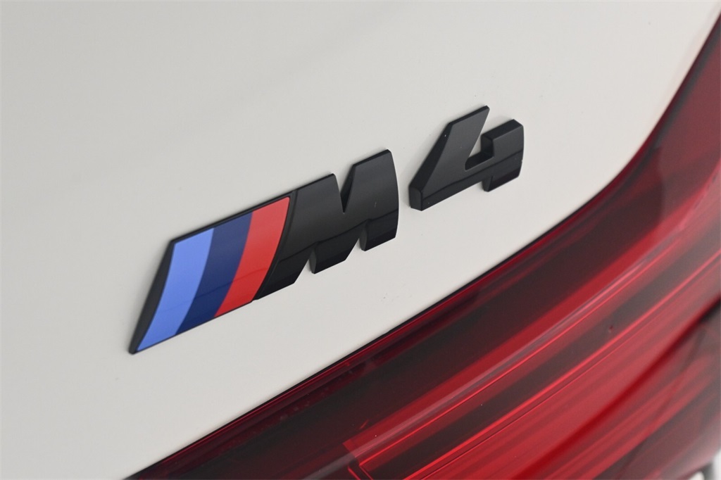 2020 BMW M4 Base 8