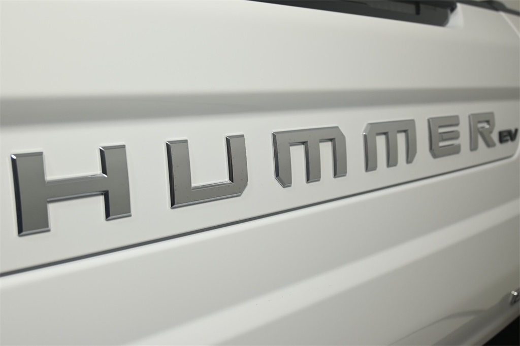 2023 GMC Hummer EV Pickup 3X 8