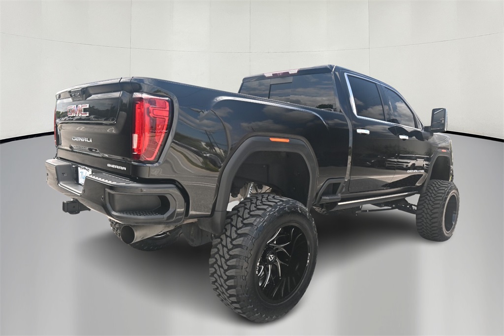 2023 GMC Sierra 2500HD Denali 7