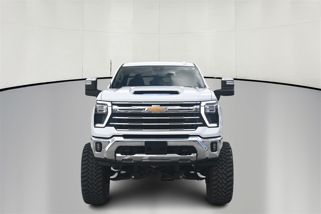 2024 Chevrolet Silverado 2500HD LTZ 2