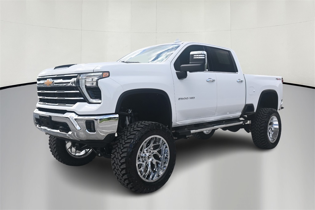 2024 Chevrolet Silverado 2500HD LTZ 3