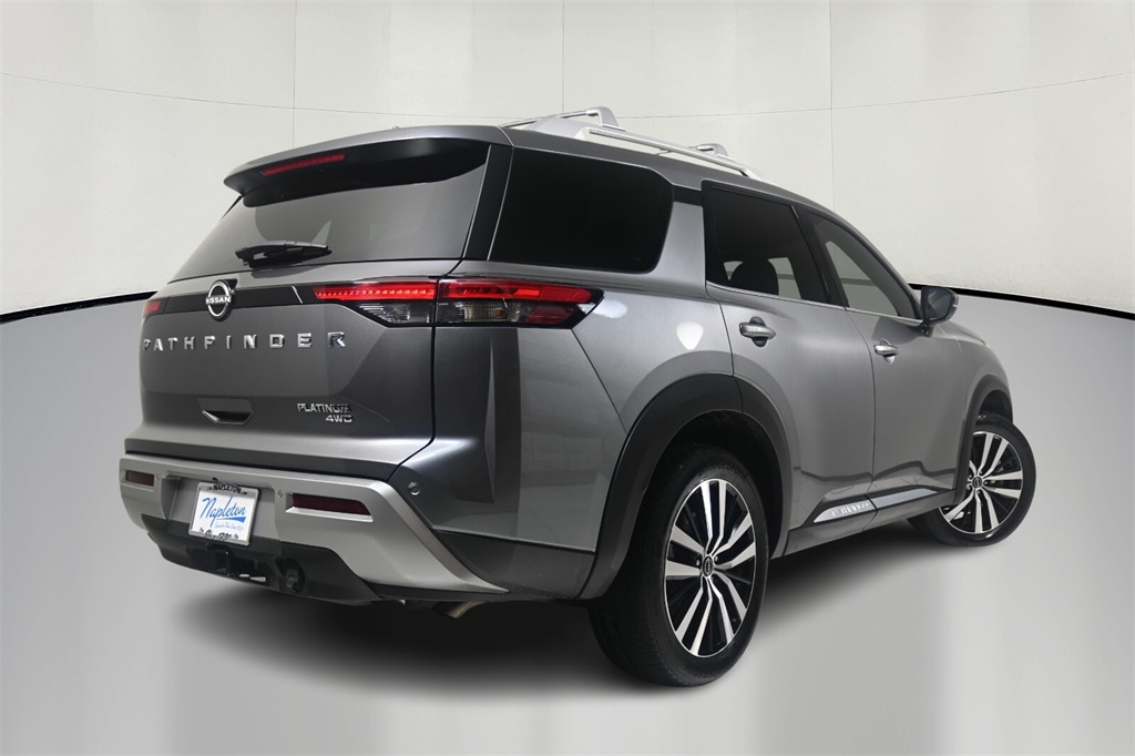 2023 Nissan Pathfinder Platinum 7