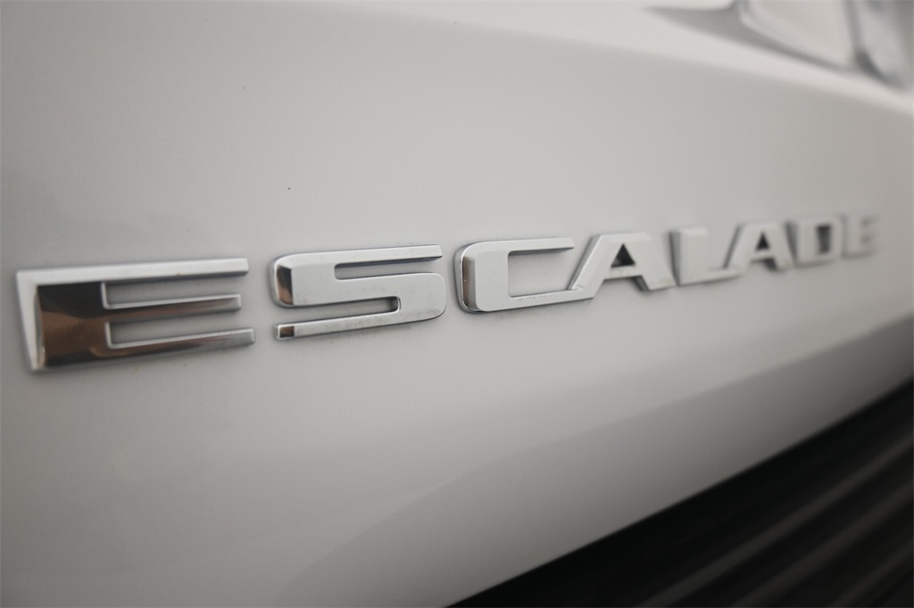 2023 Cadillac Escalade Premium Luxury 8