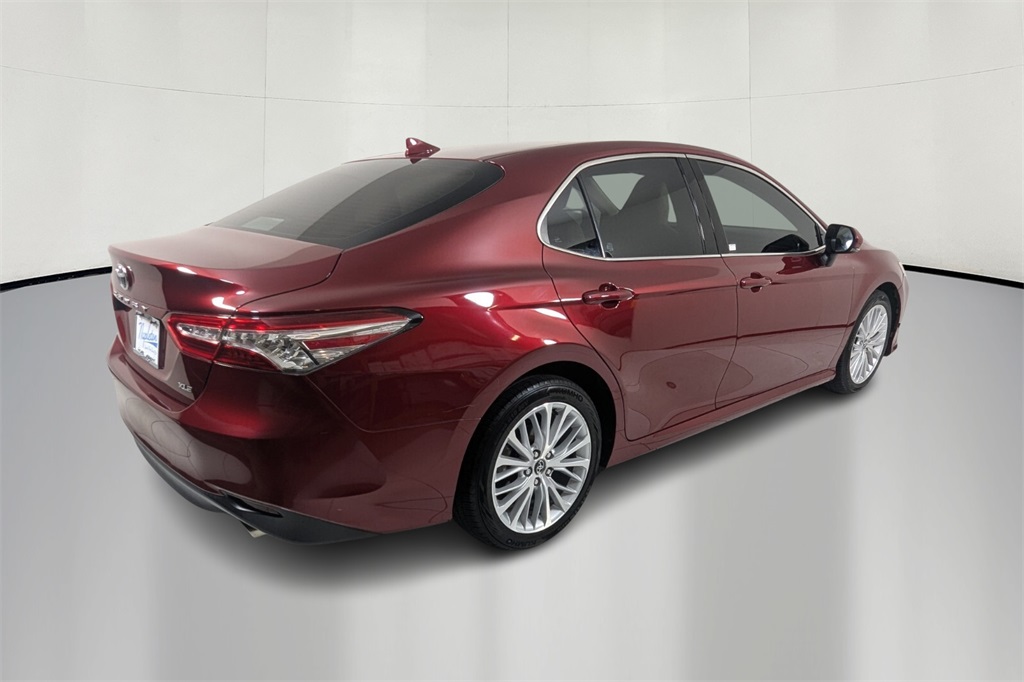 2020 Toyota Camry XLE 6