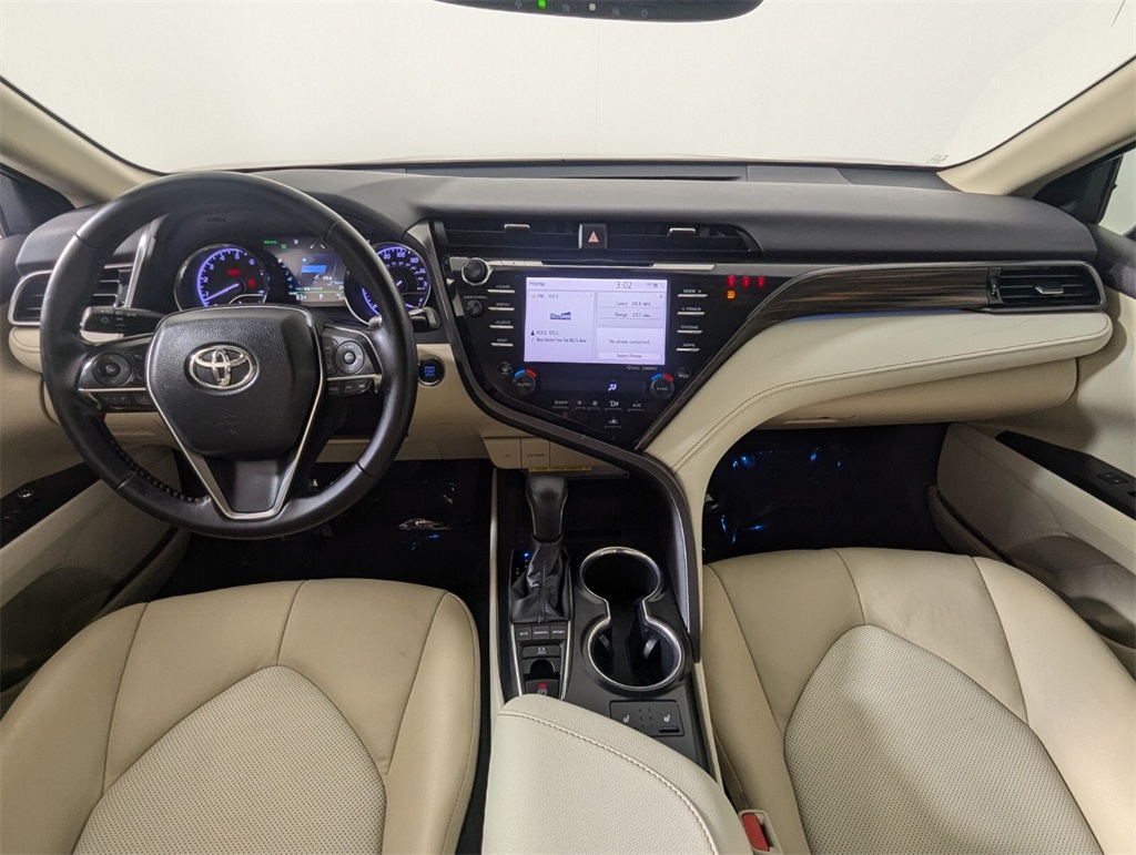 2020 Toyota Camry XLE 15