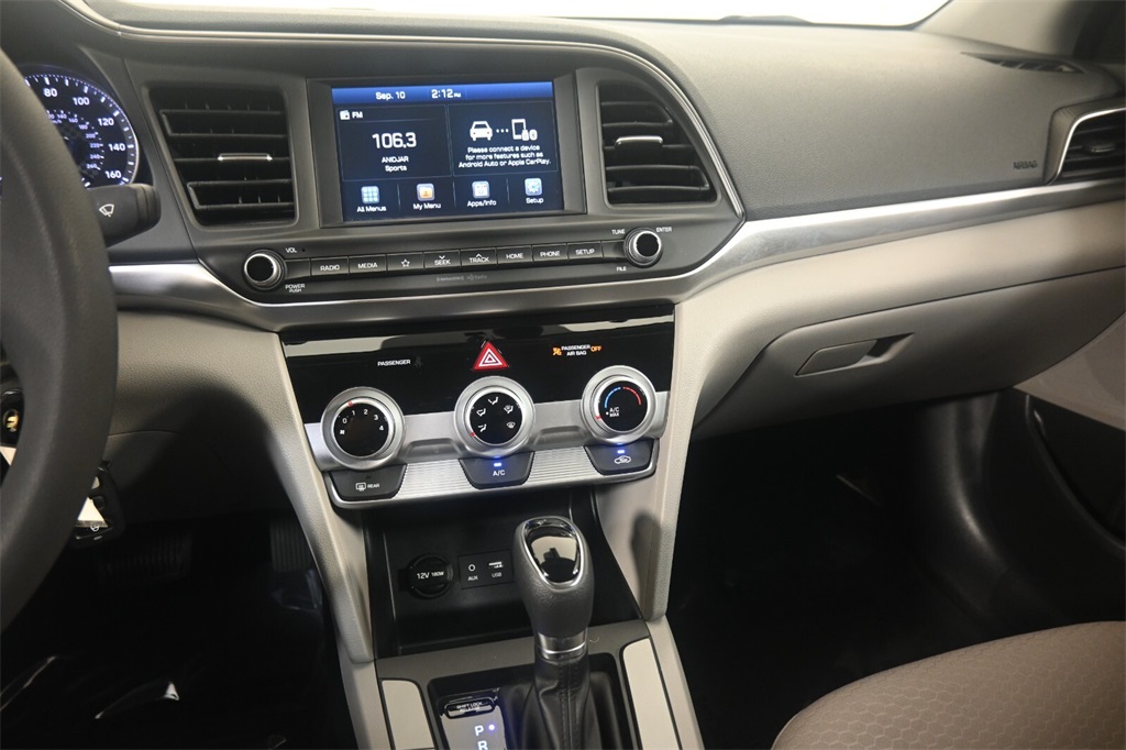 2019 Hyundai Elantra SEL 19