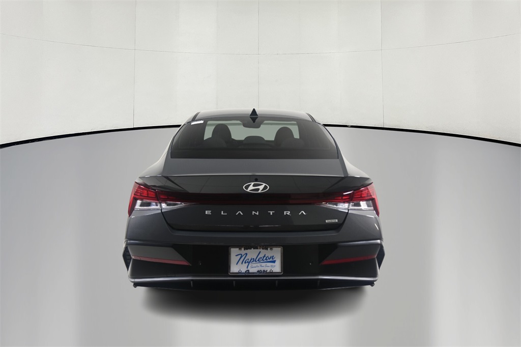 2024 Hyundai Elantra Hybrid Limited 7