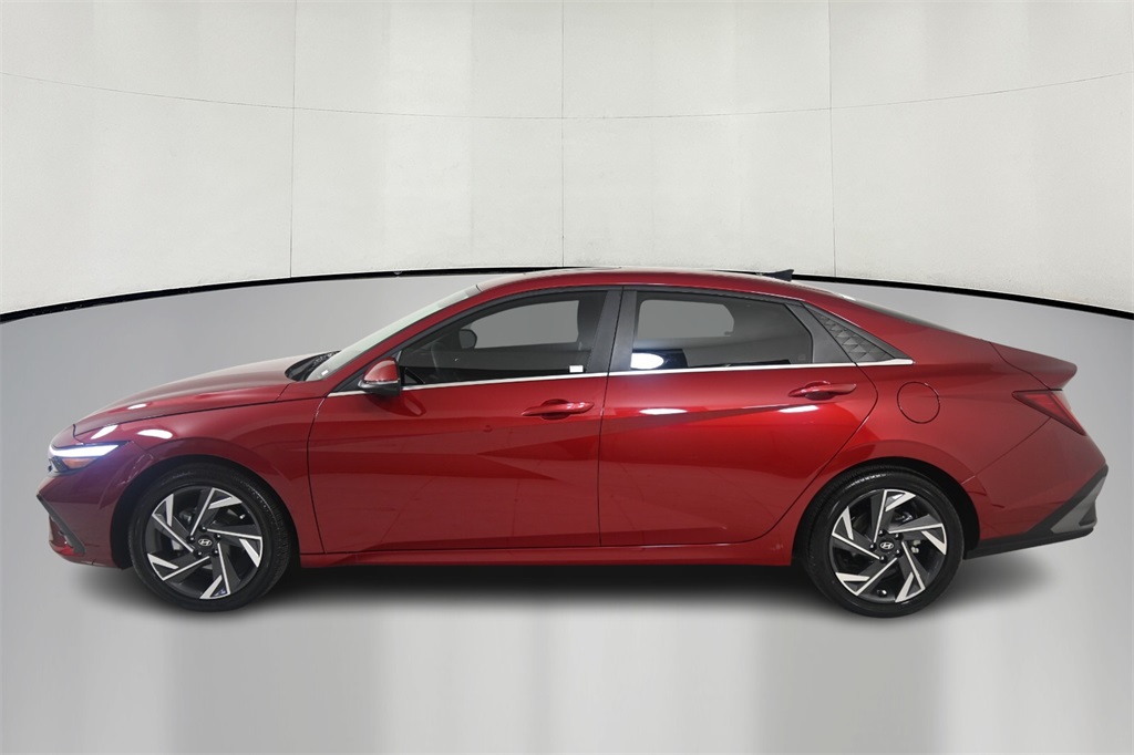 2024 Hyundai Elantra Hybrid Limited 4