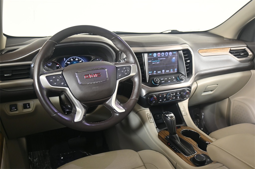 2019 GMC Acadia Denali 11