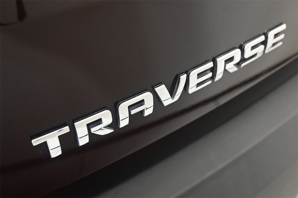 2020 Chevrolet Traverse LT 8