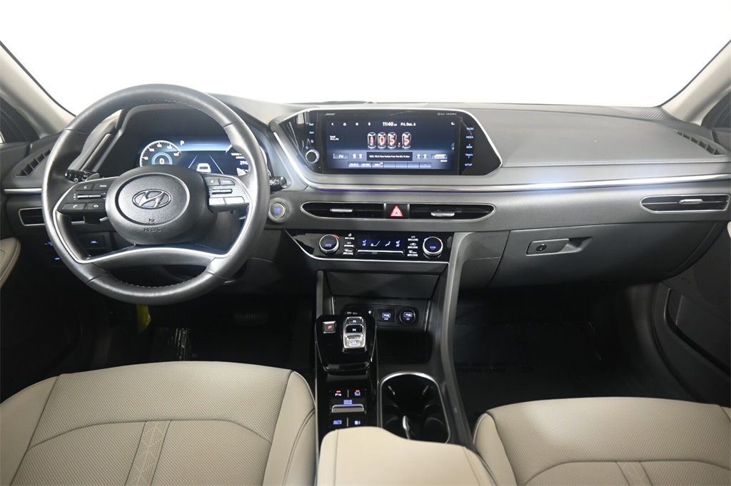 2022 Hyundai Sonata Limited 19