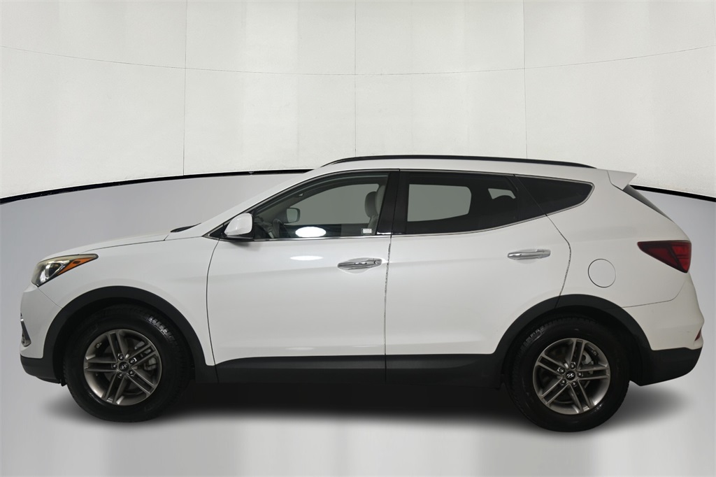 2017 Hyundai Santa Fe Sport 2.4 Base 4