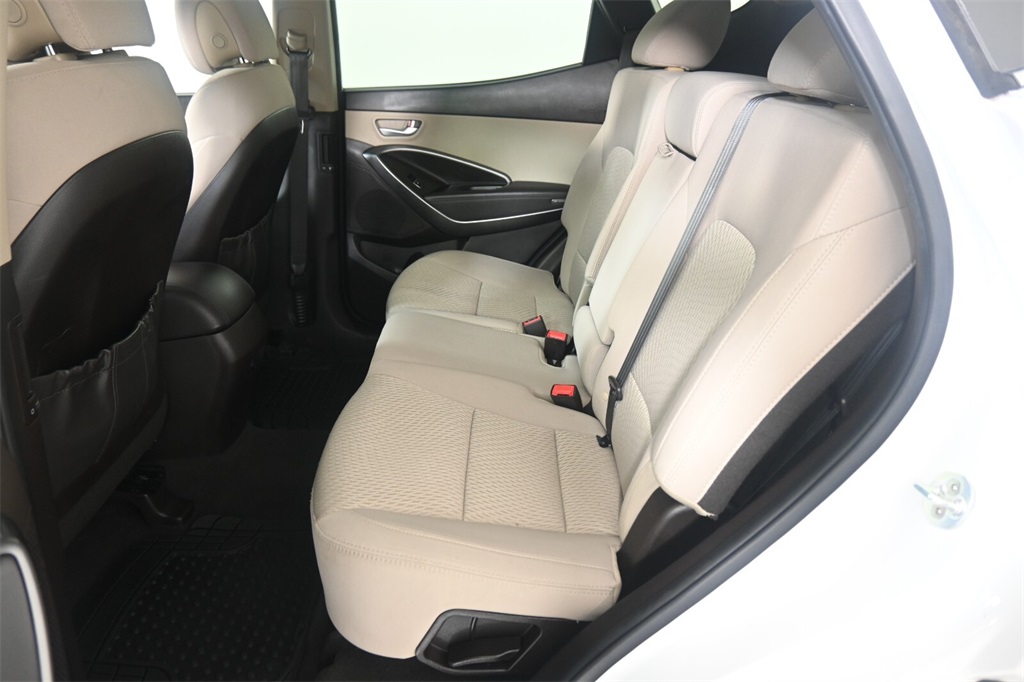 2017 Hyundai Santa Fe Sport 2.4 Base 22