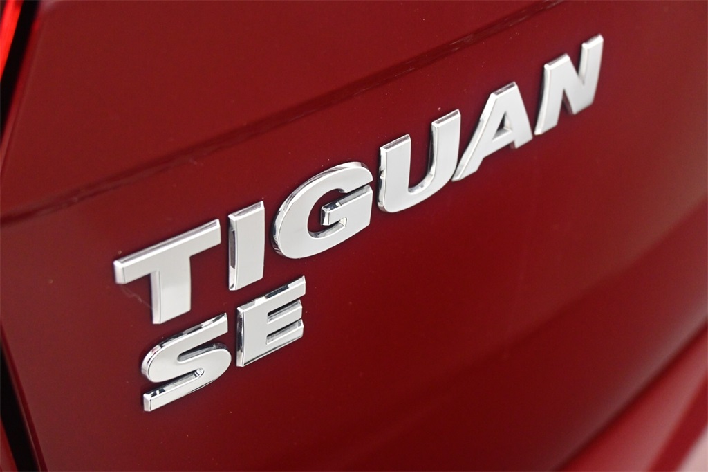 2021 Volkswagen Tiguan 2.0T SE 8