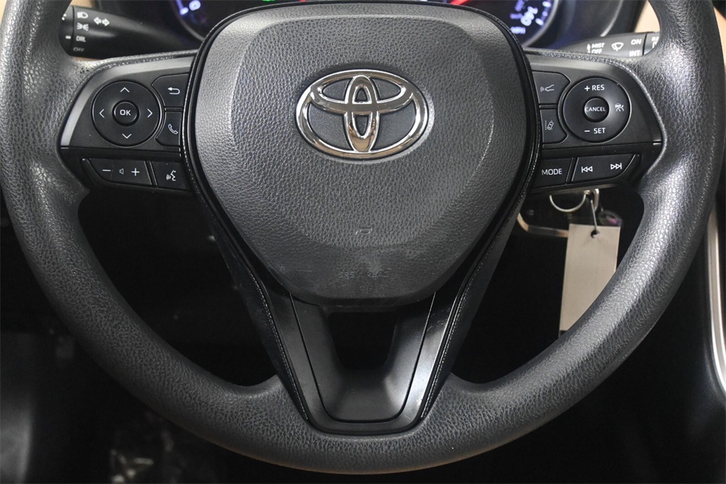 2021 Toyota RAV4 LE 15