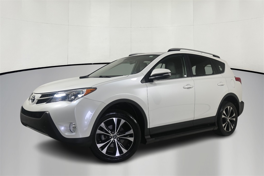 2015 Toyota RAV4 Limited 3