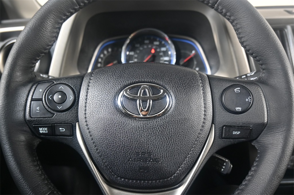 2015 Toyota RAV4 Limited 18