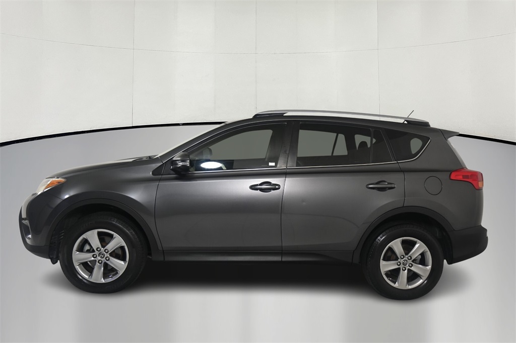 2015 Toyota RAV4 XLE 4