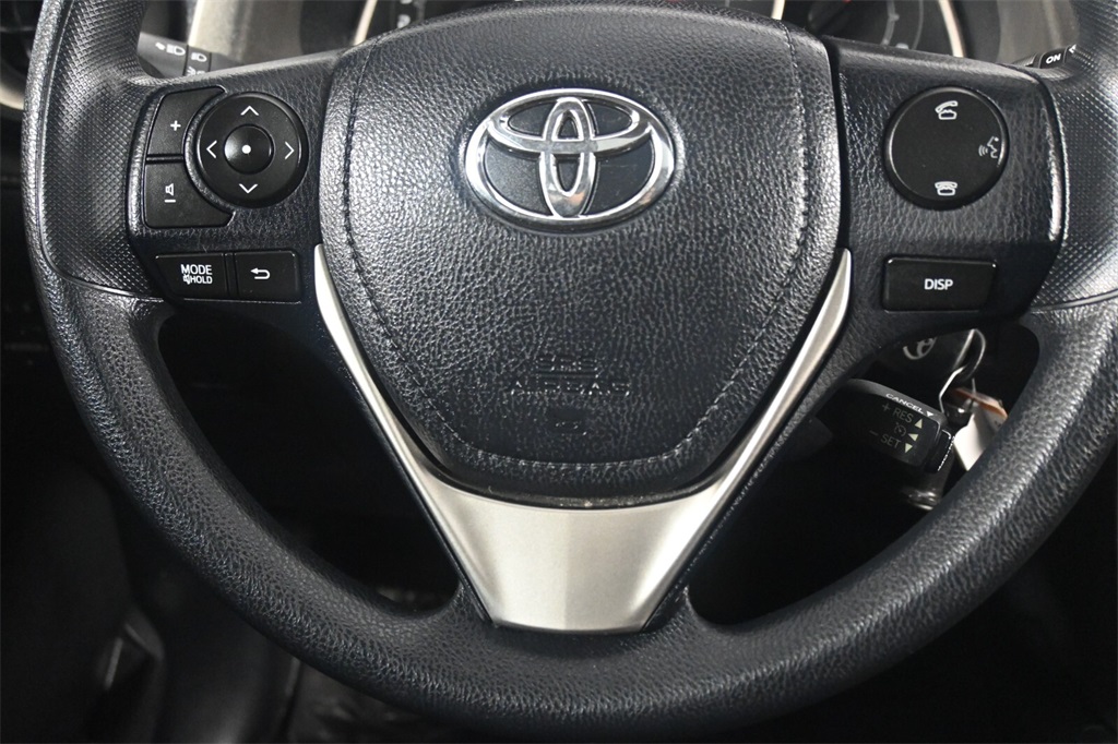 2015 Toyota RAV4 XLE 15