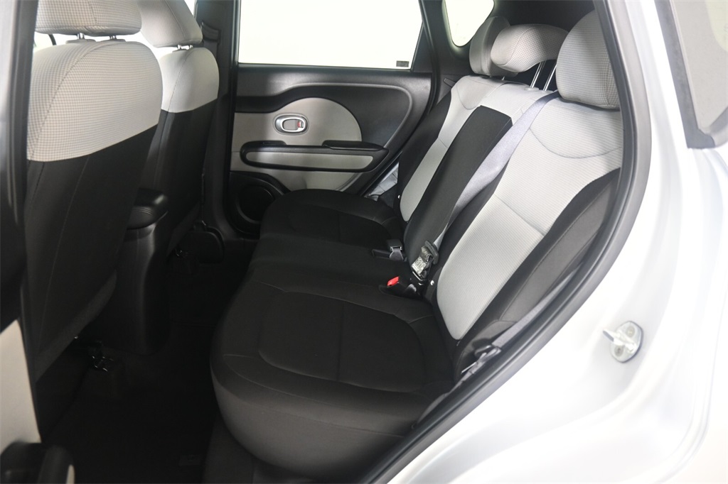 2016 Kia Soul Base 22