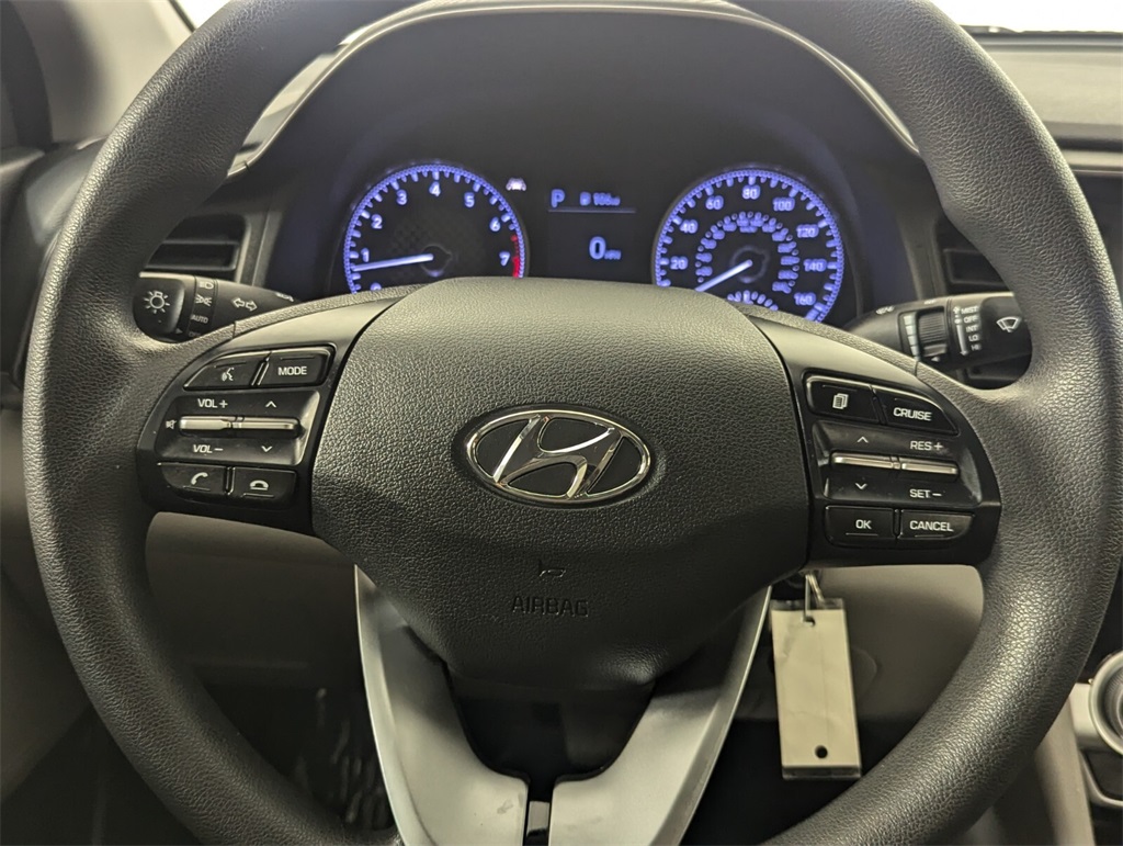 2019 Hyundai Elantra SEL 17