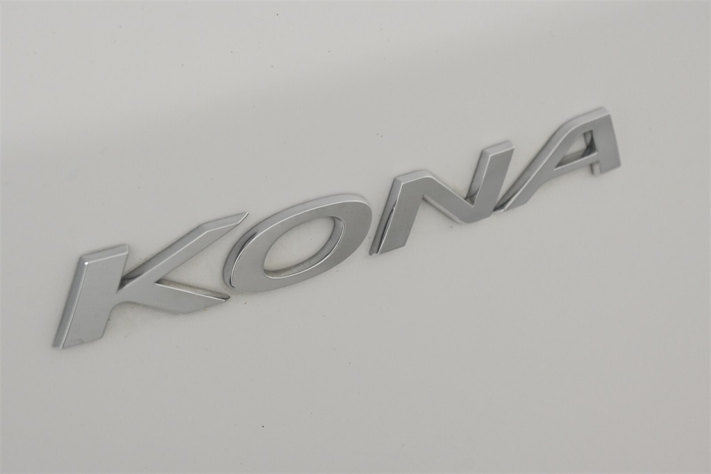 2022 Hyundai Kona N Base 8