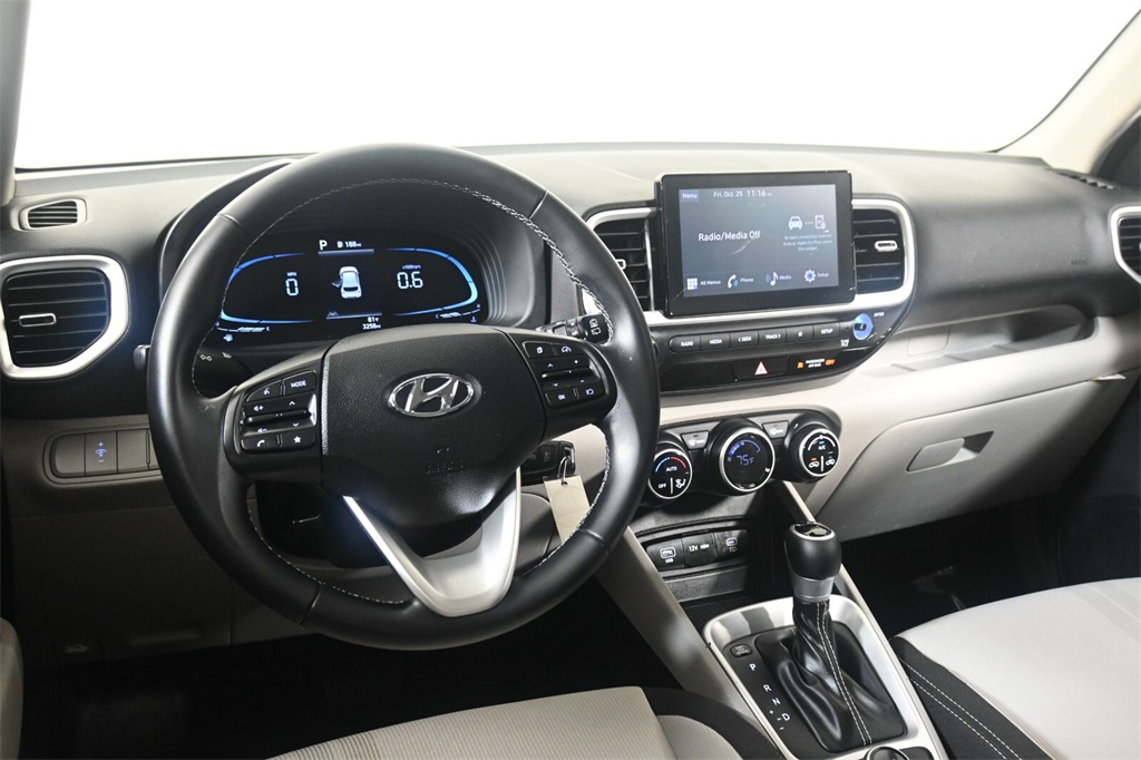 2023 Hyundai Venue SEL 11