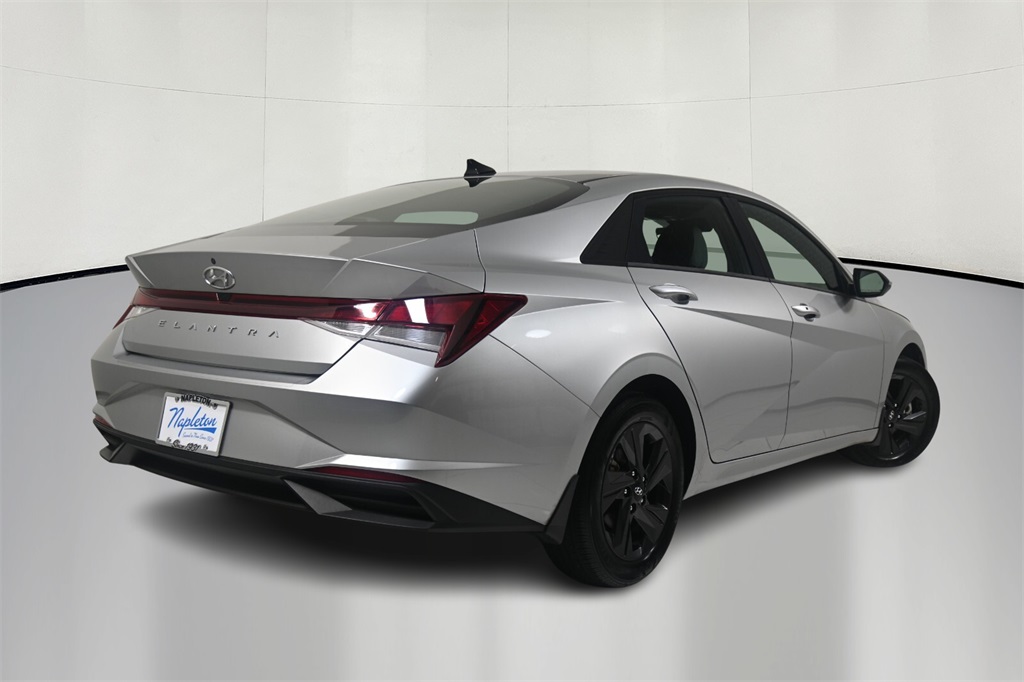 2022 Hyundai Elantra SEL 7