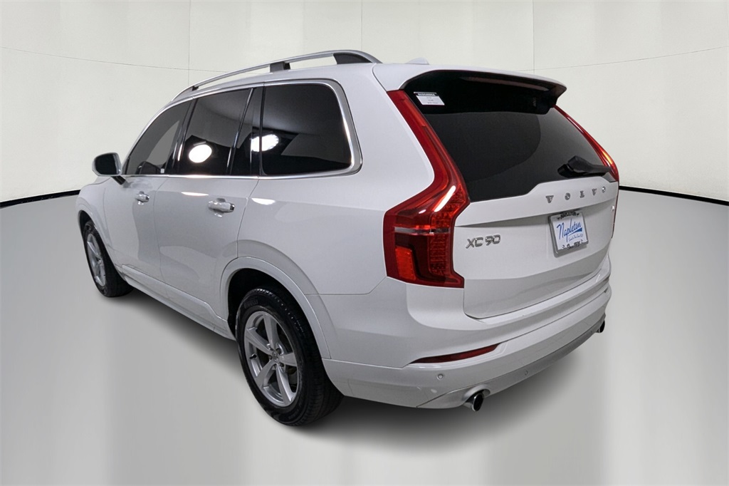 2019 Volvo XC90 T5 Momentum 5