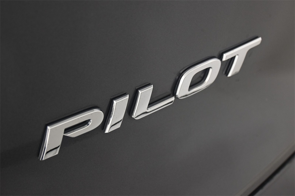 2022 Honda Pilot Touring 8