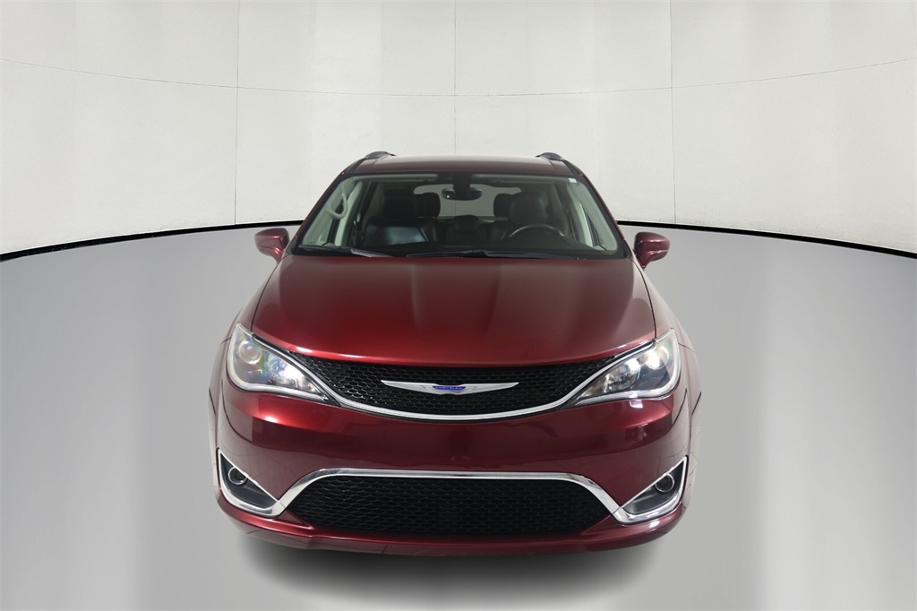 2019 Chrysler Pacifica Touring L 2